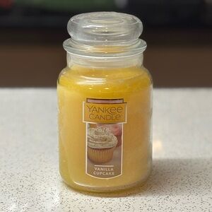 Yankee Candle Vanilla Cupcake Large Jar Candle